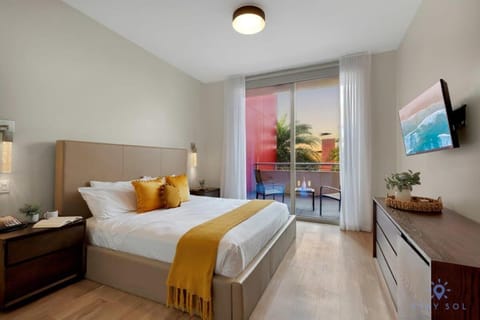 Modern Resort - Terrace - Up To 6 - Near Beach Apartment in Hollywood Beach