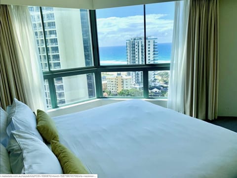 Crown Towers Condo in Surfers Paradise Boulevard