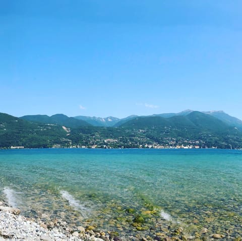 Nearby landmark, Beach, Lake view