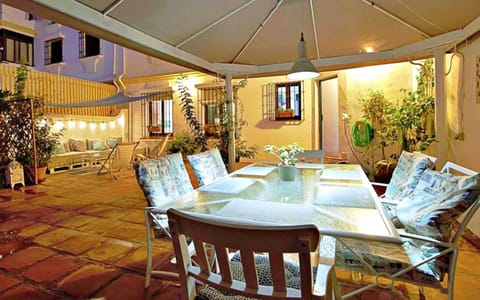 Patio, Balcony/Terrace, Seating area, Dining area