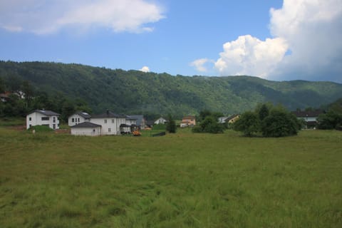 Neighbourhood, Natural landscape, Mountain view