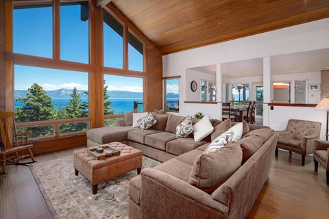 Luxury Lakeview Retreat - Hot Tub, SUP, Sauna & More! House in Lake Tahoe