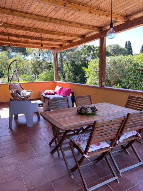 Garden, Balcony/Terrace, Dining area, Garden view