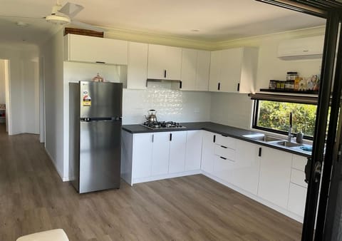 Sunshine Coast retreat your own private golf course Apartment in Bli Bli