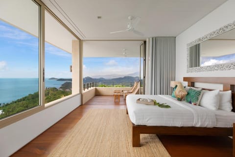 Bed, View (from property/room), Photo of the whole room, Bedroom, Mountain view, Sea view