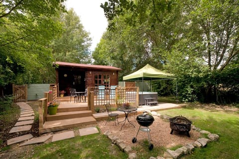 The Lodge with hot tub House in Borough of Swale