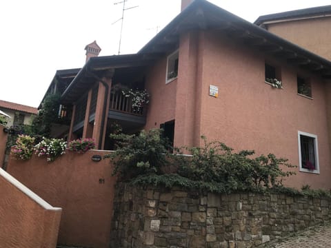 Casa del Balcone Fiorito Apartment in Friuli-Venezia Giulia