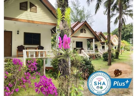The Phura Villa Khaolak - SHA Extra Plus Villa in Khuekkhak