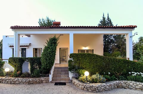 Property building, Garden, Garden view