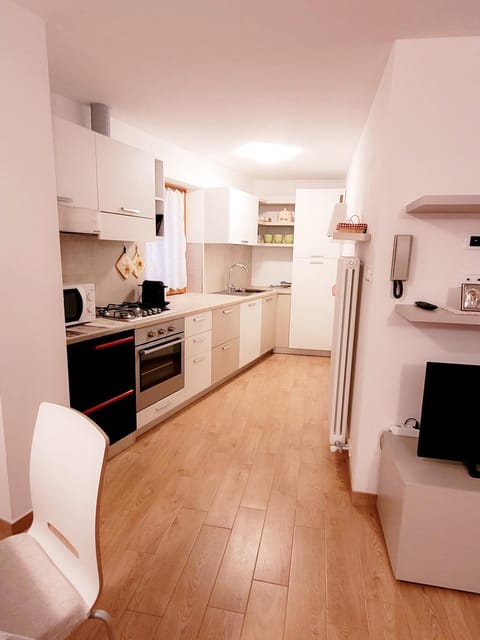 Appartamento Rosina, per 4/6 persone. In centro Apartment in Trentino-South Tyrol