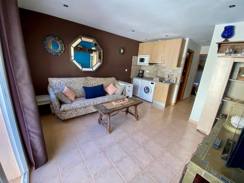 Communal lounge/ TV room, Living room, Lounge or bar, Meeting/conference room