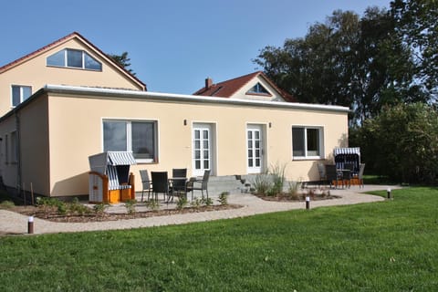 Property building, Balcony/Terrace