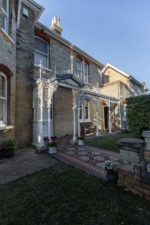 Cranborne House Bed and Breakfast in Poole