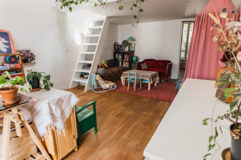 Bright atypical duplex in Menilmontant Apartment in Paris