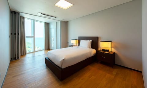 LCT Residence Hotel in Busan