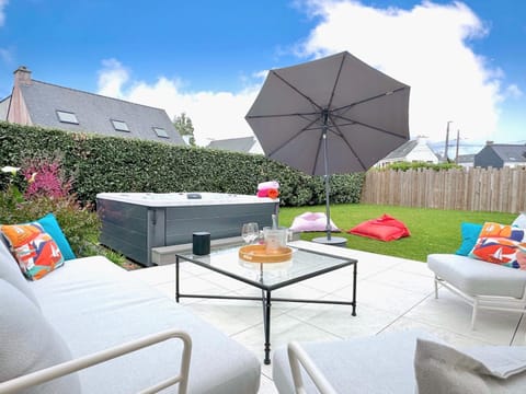 Patio, Garden, Hot Tub