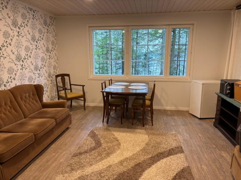 Wallinkoski accommodation - Rooms and Tentsile tent options next to River Vuoksi Vacation rental in Finland