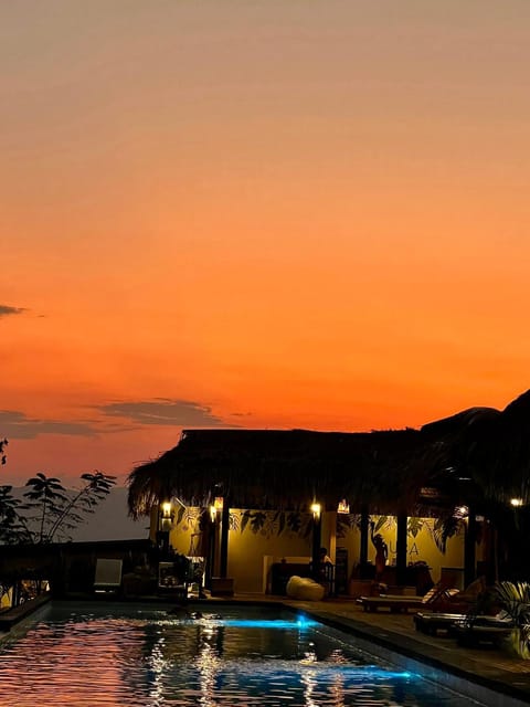 Restaurant/places to eat, Sunset