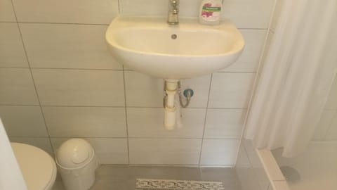 Leśniczówka Pokoje Gościnne Vacation rental in Pomeranian Voivodeship