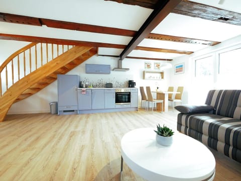 Kitchen or kitchenette, Living room, Dining area