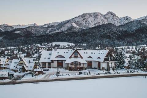 Property building, Mountain view, Mountain view