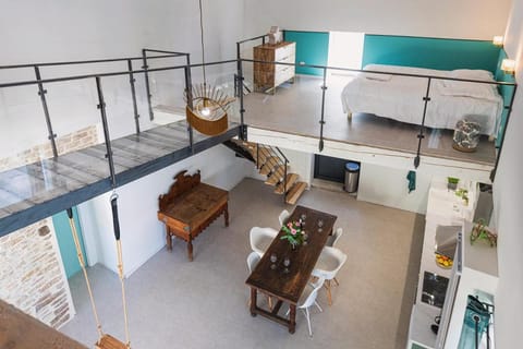 La Suite Gainsbourg House in Bourgogne-Franche-Comté