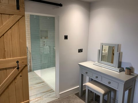 Shower, Bathroom, Bedroom