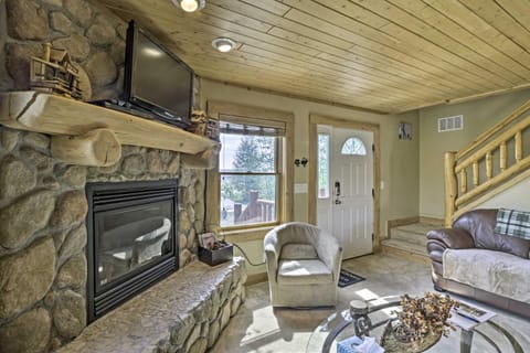 24-0160 Pet-Friendly Cabin 1 Mi to Dtwn Fairplay House in Park County