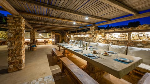 Lounge or bar, Dining area