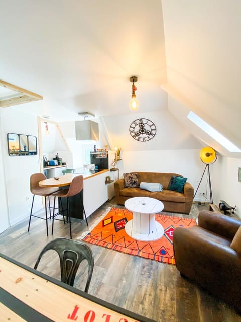 L’INDUSTRIEL en centre ville sur rive du TRIEUX Apartment in Brittany