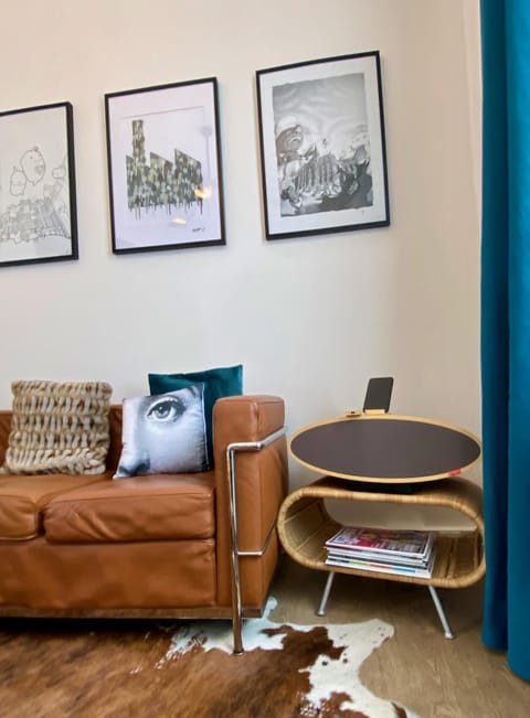 TV and multimedia, Decorative detail