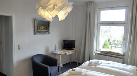 Romantisches Hotel Zur Traube Schwerin Bed and Breakfast in Schwerin
