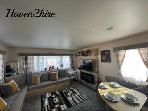 8 berth caravan Presthaven Sands House in Llanasa