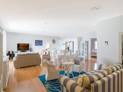 Wharf Apartment Unit 15 Condo in Narooma