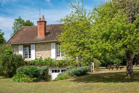 La Petite Affolante House in Fontainebleau