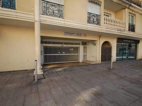 Charmant 2P en Centre-Ville de Menton avec Terrasse et Parking - FR-1-196-280 Apartment in Menton