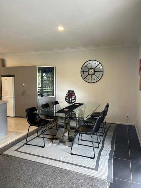 A Cut Above Lodge - The Gateway to the Bay of Islands House in Northland