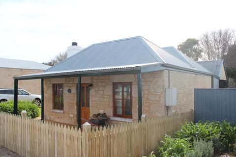 Victoria Cottage Bed and Breakfast in Robe