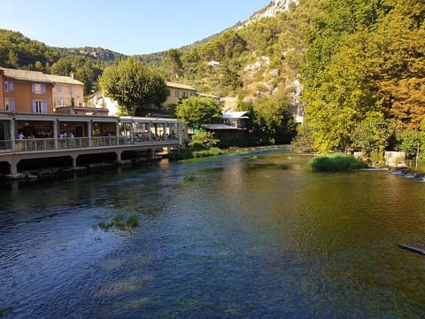 Atelier n°4 Apartamento in Fontaine-de-Vaucluse