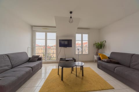 PARIS/DISNEY 50m2 +Balcon Paris’land Appartement Copropriété in Bussy-Saint-Georges