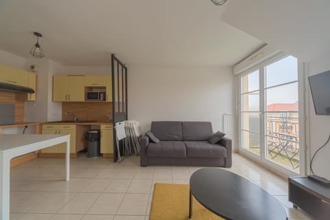 PARIS/DISNEY 50m2 +Balcon Paris’land Appartement Condo in Bussy-Saint-Georges