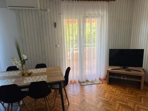 Apartmani Katica Apartment in Novalja