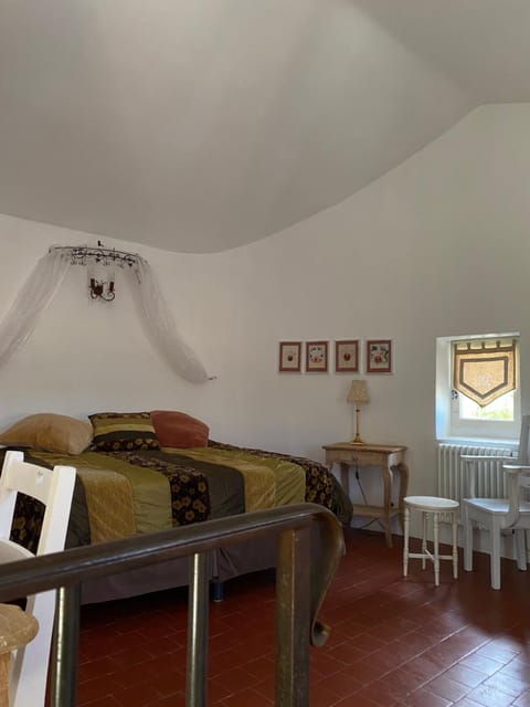 Le mas jasmins Bed and Breakfast in Lacoste