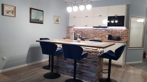 Apartament HAPPY A12 - BASENY & KORT TENISOWY, PLAC ZABAW, OCHRONA 24h Apartment in West Pomeranian Voivodeship, Poland