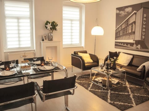 BAUHAUS Design-Luxus Apartment, 20er Jahre Stil, Garten Apartment in Gera