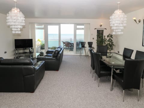 Sea View Apartment Condominio in Pwllheli