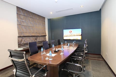 Meeting/conference room