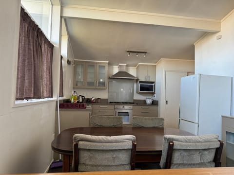 Mount Holiday Home Bed and Breakfast in Tauranga