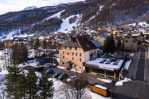 Property building, Bird's eye view, Winter, Mountain view