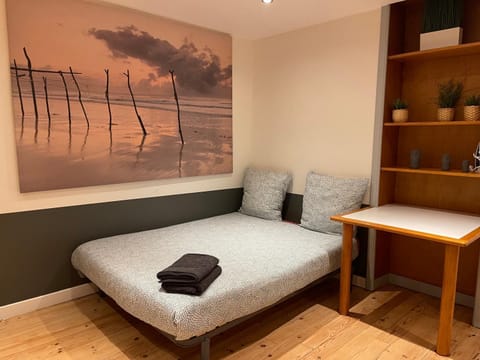 Bed, Photo of the whole room, Bedroom, heating, internet, towels